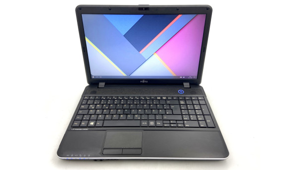 Ноутбук Fujitsu AH531 Intel Pentium 2020M 6 GB RAM 500 GB HDD [15.6"] - ноутбук Б/У