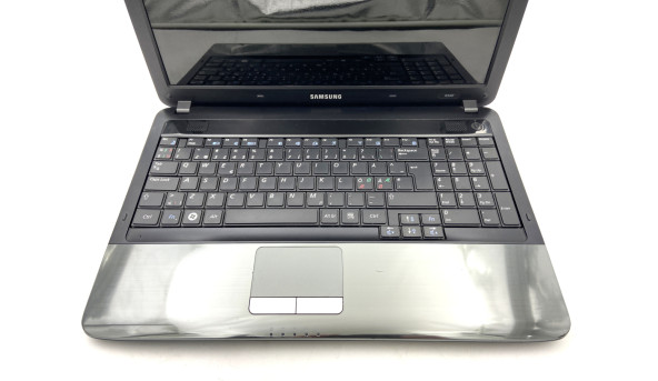Ноутбук Samsung R540 Intel Core i3-380M 6 GB RAM 1000 GB HDD [15.6"] - ноутбук Б/У - 502155