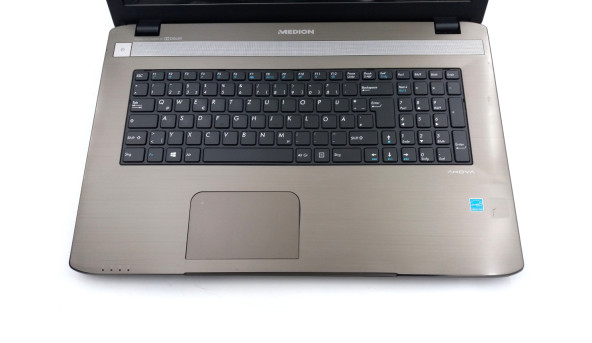 Ноутбук Medion Akoya E7226 Intel Celeron N2930 8 GB RAM 240 GB SSD [17.3"] - ноутбук Б/У