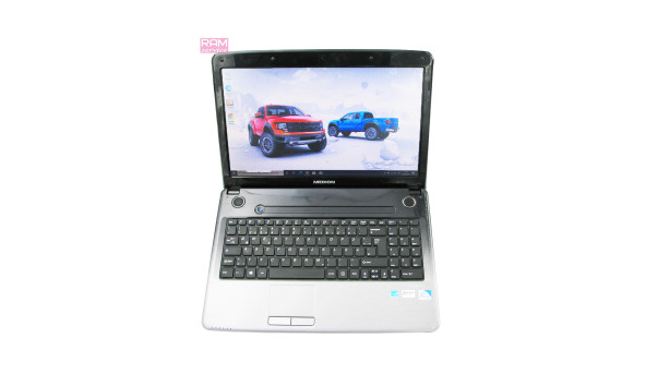 Надійний ноутбук для щоденної роботи - MEDION AKOYA E6234, 15,6", Intel Pentium B960, 4 Gb, 500 Gb, Intel HD Graphics 2000, Windows 10 Pro, Б/В