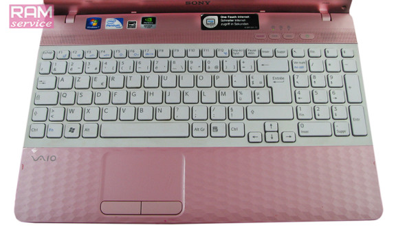 Цей ноутбук, створений для тих, хто цінує чудовий стиль і безкомпромісні рішення - Sony VAIO PCG-71211M (VPCEH), 15.6'', Intel Pentium B960, 4 Gb, 320 Gb, NVIDIA GeForce 410M, Windows 7 Ultimate, Б/В