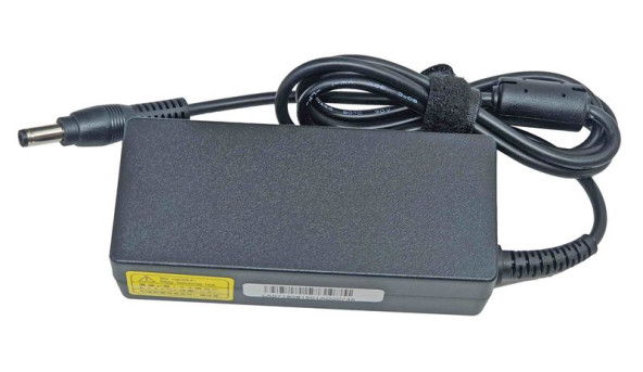 Блок живлення для ноутбука Acer PA-1650-01 65W 19В 3.42A 5.5x2.5mm OEM