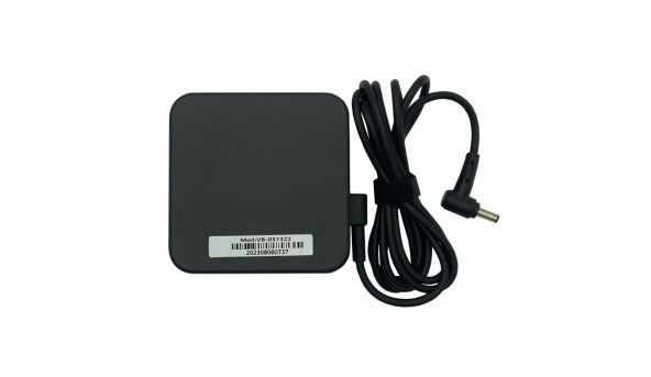 Блок живлення для ноутбука Asus 90 Вт 19 В 4.74 А 4.5x3.0mm AS901904530FK OEM