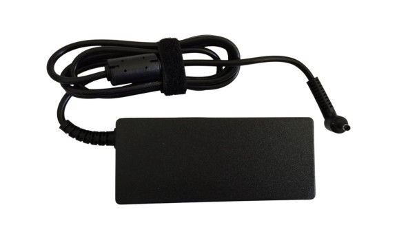 Блок живлення для ноутбука Clevo 65 Вт 19 В 3.42 А 3.5x1.35mm DA-48F19 OEM
