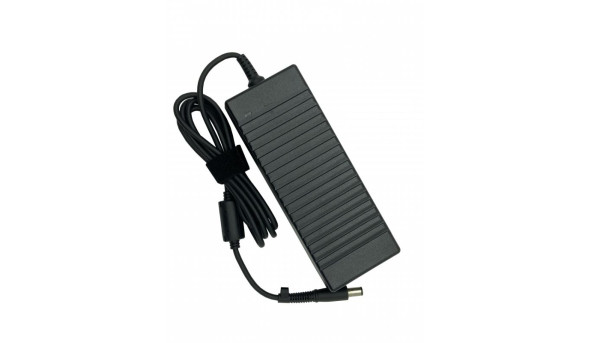 Блок живлення для ноутбука HP 135 Вт 19 В 7.1A 7.4x5.0mm 393946-001 REPLACEMENT