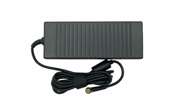 Блок живлення для ноутбука Lenovo 120 Вт 19.5 В 6.15 A 6.3x3.0mm ADP-120LHB Orig