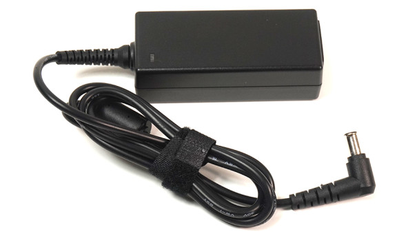Блок живлення для ноутбуків PowerPlant SAMSUNG 220V, 42W 14V 3A (6.5*4.4mm) - 571601