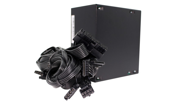 БЖ 650W Xilence XP650R6.2_Bulk Performance C+ 120mm, 80+ White, Bulk - 574879