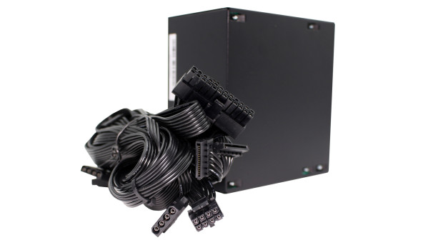 БЖ 750W Xilence XP750R6.2 Performance C+ 120mm, 80+ White, Retail Box - 576494