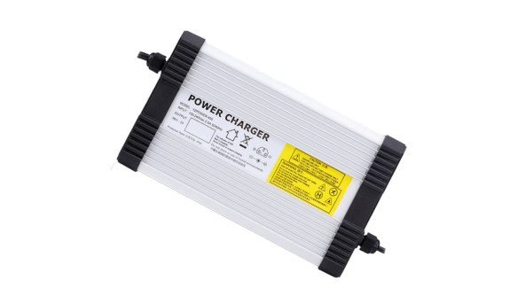 Зарядное устройство для аккумуляторов LiFePO4 24V (28.8V)-15A-360W