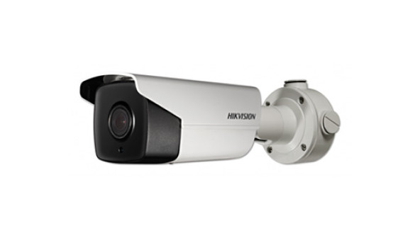 2Мп DarkFighter IP видеокамера Hikvision DS-2CD4A26FWD-IZS/P (8-32мм)