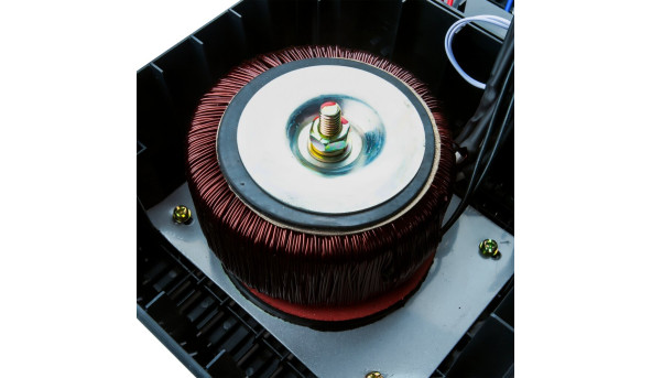 Стабілізатор напруги LPT-1000RD (700W) - 580852