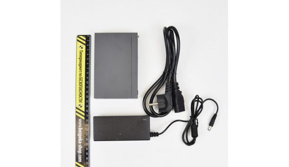 Комутатор PoE-1006-4P/250m - 590607