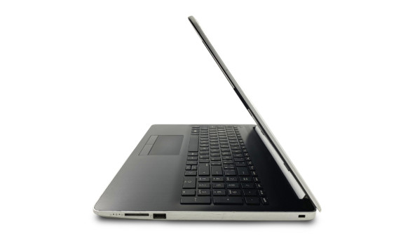 Ігровий ноутбук HP 15-db1012 AMD Ryzen 3 2200U 8 GB RAM 256 GB SSD AMD Radeon 530 [15.6" FullHD] - ноутбук Б/В - 598154