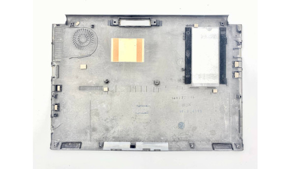 Нижня частина корпусу для ноутбука Toshiba Tecra Z40-A (GM903631811A) Б/В