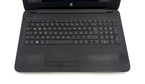 Ноутбук HP 15-ba070ng AMD A8-7410 8 GB RAM 192 GB SSD [15.6"] - ноутбук Б/В
