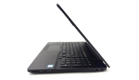 Ноутбук Fujitsu LifeBook A556 Intel Core I5-6200U 8 GB RAM 256 GB SSD [15.6"] - ноутбук Б/В