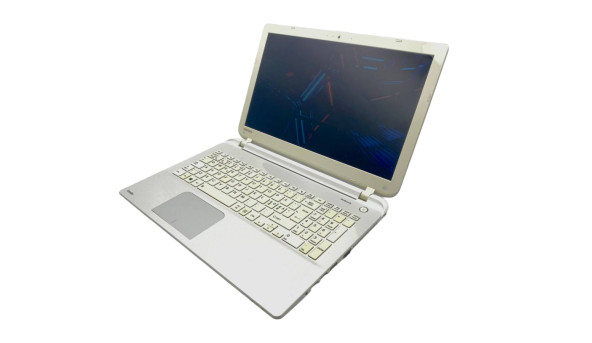 Ноутбук Toshiba Satelite L50-B Intel Core i3-4005U (1.70Hz) 8 GB RAM 128 GB SSD [15.6"] - ноутбук Б/В