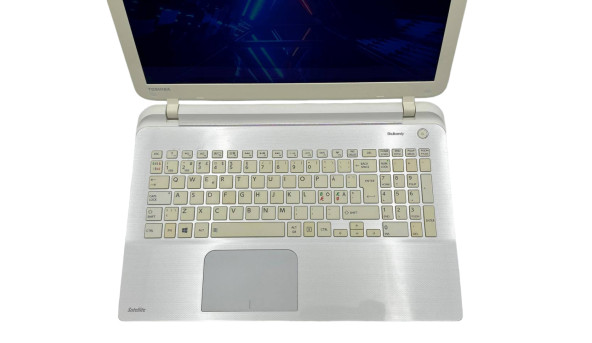 Ноутбук Toshiba Satelite L50-B Intel Core i3-4005U (1.70Hz) 8 GB RAM 128 GB SSD [15.6"] - ноутбук Б/У