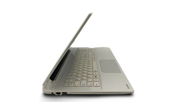 Ноутбук Toshiba Satelite L50-B Intel Core i3-4005U 8 GB RAM 128 GB SSD [15.6"] - ноутбук Б/В - 600143