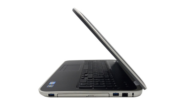 Ігровий ноутбук Dell 7720 Core I5-3210M 8 RAM 128 SSD 1000 HDD GeForce GT 650M [17.3" FullHD] - Б/В