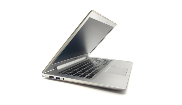 Ноутбук Lenovo ideapad U330P Intel Core i5-4210U (1.70GHz) 8 GB RAM 128 GB SSD [13.3"] - ноутбук Б/В