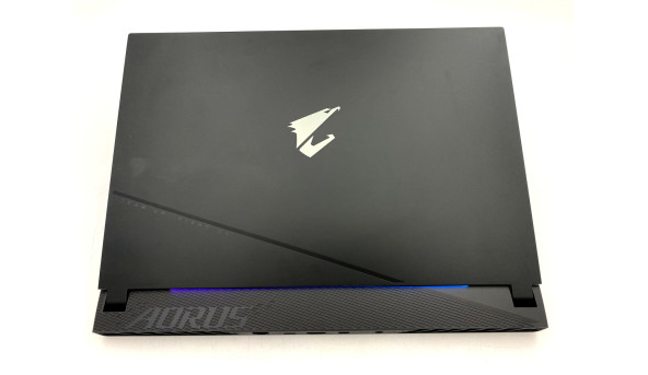 Игровой ноутбук Gigabyte AORUS 15 9KF Core I5-12500H 16 RAM 512 SSD GeForce RTX 4060 [IPS 15.6" FullHD 360Гц]