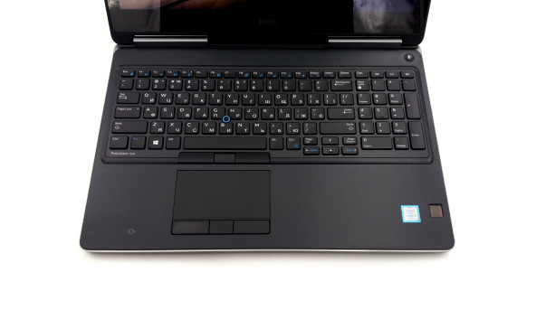 Игровой ноутбук Dell 7520 Core I7-7820HQ 32 RAM 256 SSD 1000 HDD NVIDIA M1200 [сенсорный IPS 15.6" FullHD] Б/У