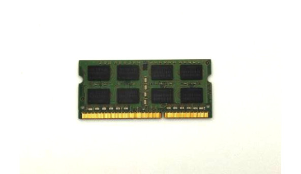Память для ноутбуков Samsung 4 GB SO-DIMM DDR3 1600 MHz (M471B5273EB0-CK0) Б/У