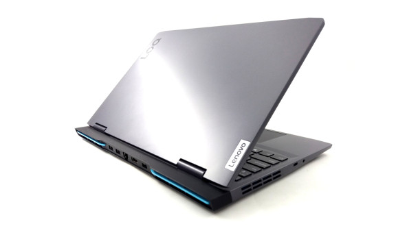 Ігровий ноутбук Lenovo LOQ 15IRH8 Core I5-12450H 16 RAM 512 SSD GeForce RTX 4050 [IPS 15.6" FullHD] - Б/В