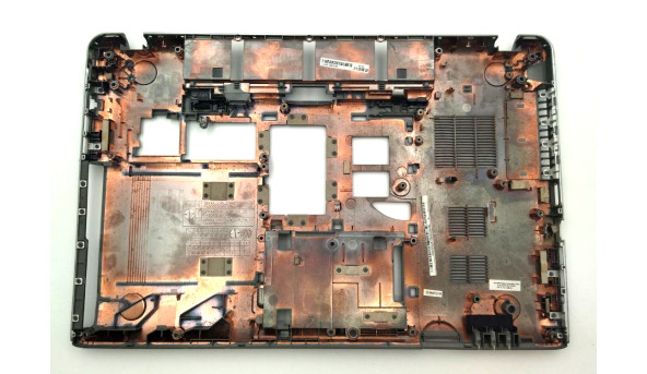 Нижняя часть корпуса для Toshiba Satellite P850, P855 AP0OT000210 Б/У