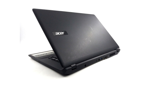 Ноутбук Acer Aspire ES1-520 AMD E1-2500 6 GB RAM 500 GB HDD [15.6"] - Б/У