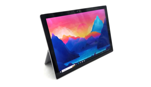 Планшет Microsoft Surface Pro 4 Intel Core i5-6300U 8 GB RAM 256 GB SSD [IPS 12.3"] - Б/У - 612331