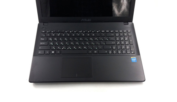 Ноутбук Asus X551M Intel Celeron N2830 8 GB RAM 120 GB SSD [15.6"] - Б/В