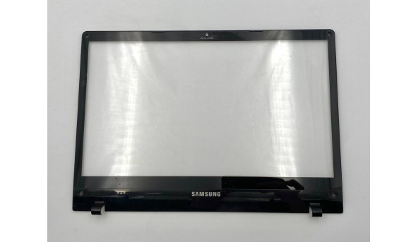 Рамка матрицы корпуса для ноутбука SAMSUNG QX412 NP-QX412 (BA75-02888A) Б/У
