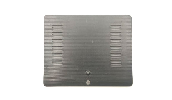 Сервисная крышка для ноутбука Toshiba Satellite L55-A5226 V000949360 Б/У