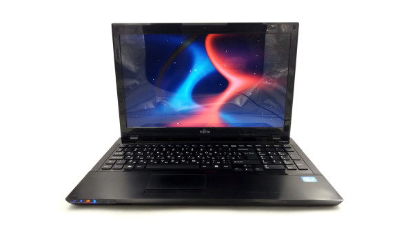 Ноутбук Fujitsu Lifebook AH552 Intel Core I3-3110M 6 GB RAM 500 GB HDD [15.6"] - Б/У - 624341