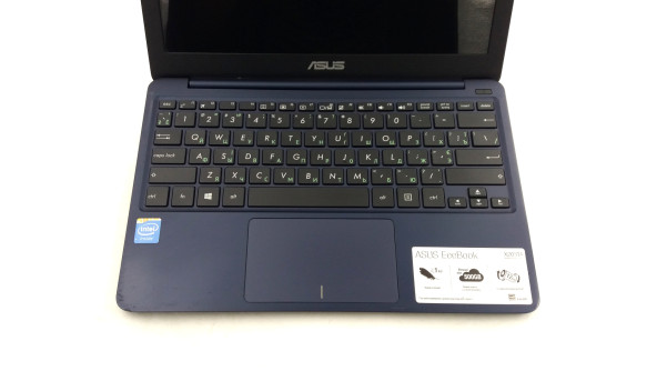 Нетбук Asus EeeBook X205TA Intel Atom Z3735F 2 GB RAM 32 GB SSD [11.6"] - Б/В - 625870