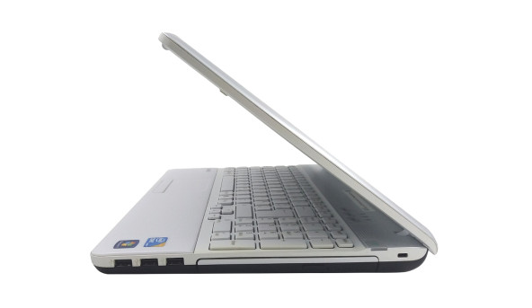 Ноутбук Sony Vaio PCG-71311M Intel Core I3-330M 6 GB RAM 320 GB HDD [15.6"] - Б/У - 626958