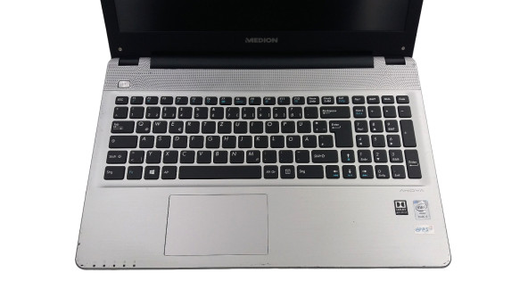Ноутбук Medion Akoya E6418 Intel Core I5-5257U 8 GB RAM 128 GB SSD 500 GB HDD [15.6"] - ноутбук Б/В - 627006