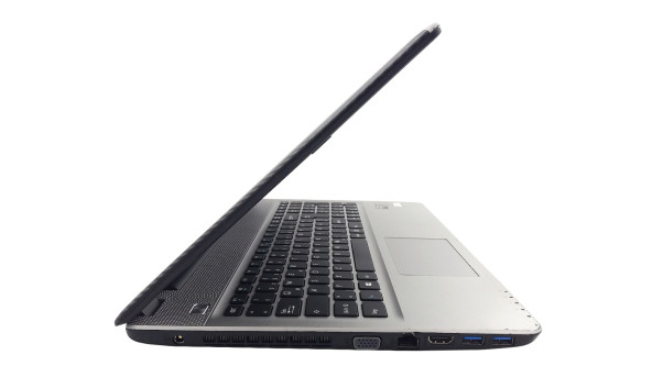 Ноутбук Medion Akoya E6418 Intel Core I5-5257U 8 GB RAM 128 GB SSD 500 GB HDD [15.6"] - ноутбук Б/В - 627006