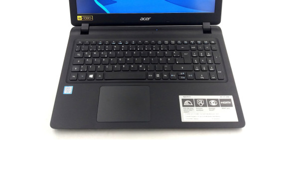 Ноутбук Acer Aspire ES1-572 Intel Core i5-6200U 8 GB RAM 120 GB SSD [15.6" FullHD] - Б/В - 627046
