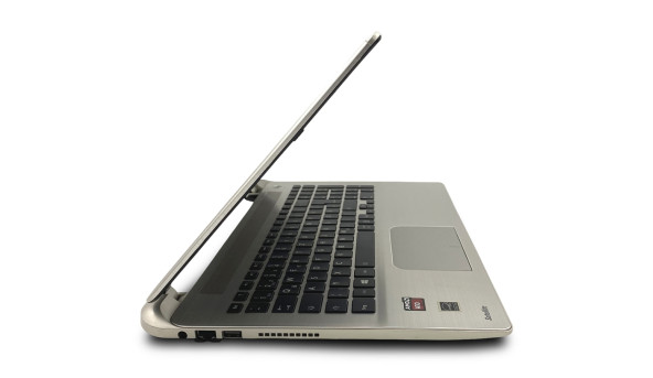 Ноутбук Toshiba Satellite S50D-B AMD A10-7300 8 GB RAM 120 GB SSD [15.6"] - Б/У