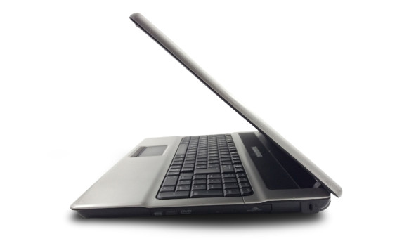 Ноутбук HP Compaq 6820s Intel Pentium T2410 3 GB RAM 320 GB HDD ATI Mobility Radeon X1350 [17"] - Б/У - 627105