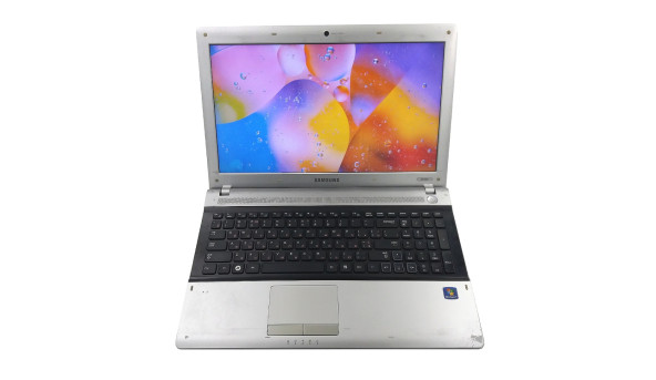 Ноутбук Samsung RV509 Intel Core I5-540M 6 GB RAM 120 GB SSD 320 GB HDD [15.6"] - Б/В