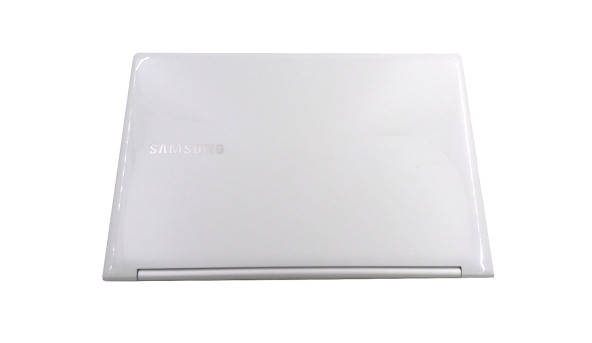 Ноутбук Samsung NP905S3G AMD Quad-Core Hybrid 4 GB RAM 128 GB SSD [13.3"] - Б/В - 628384