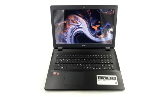 Ноутбук Acer Aspire E5-721 AMD A6-6310 8 GB RAM 120 GB SSD 500 GB HDD [17.3"] - Б/У