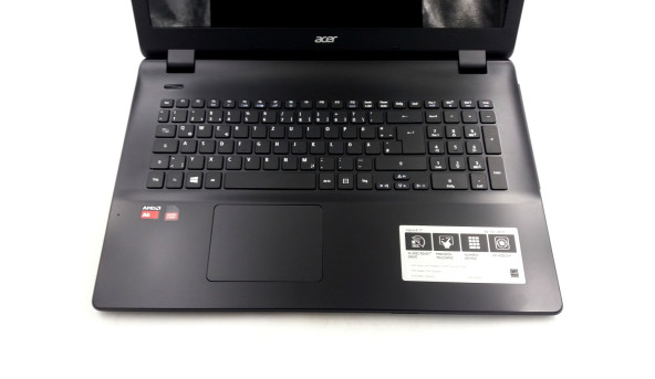 Ноутбук Acer Aspire E5-721 AMD A6-6310 8 GB RAM 120 GB SSD 500 GB HDD [17.3"] - Б/У - 629127