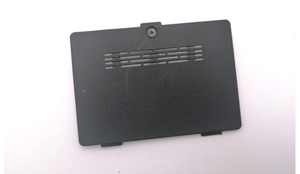 Сервисная крышка для ноутбука  Toshiba L500 L505 L550 L555  AP073000400 Б/У