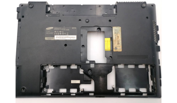 Нижняя часть корпуса для ноубука Samsung RF710 (BA75-02734A) Б/У